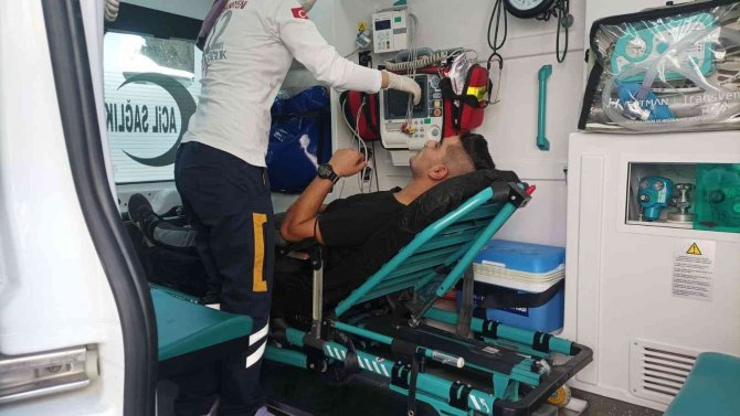 1 Yılda 7 Defa Üst Geçitten Atlamak İstedi