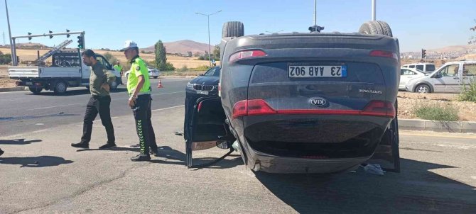 Ak Parti Elazığ İ̇l Başkanı Yıldırım’ın Bulunduğu Araç Kaza Yaptı