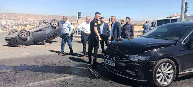 Ak Parti Elazığ İ̇l Başkanı Yıldırım’ın Bulunduğu Araç Kaza Yaptı