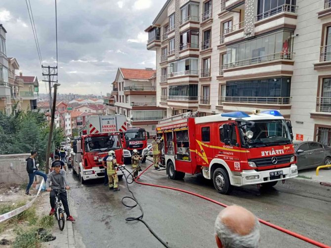 Başkentte Korkutan İnşaat Yangını