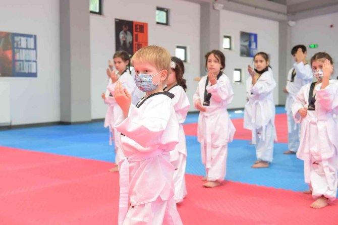 Gençlik Merkezlerinde Yeni Dönem Kayıtları Başladı