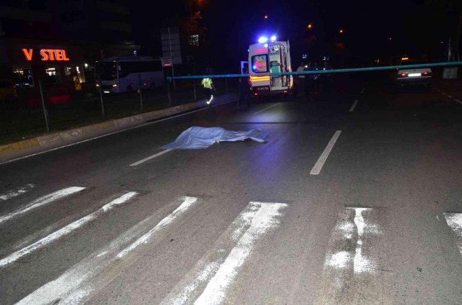 Antalya’da Cinayet Gibi Kaza: Darp Edilip Yola Bırakılan Gencin Üzerinden Ticari Taksi Geçti