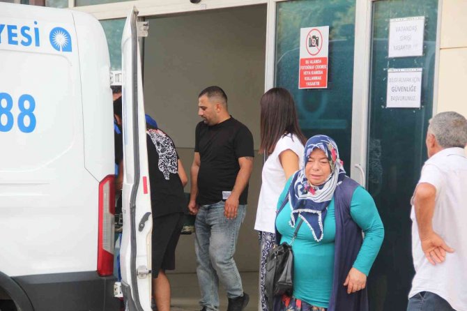 Darp Edildikten Sonra Taksinin Altında Kalan Gencin Cenazesi Adli Tıptan Alındı