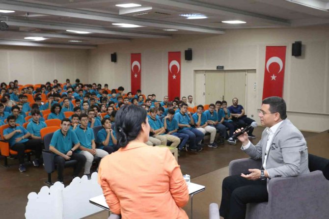 Başkan Tütüncü, Öğrencilerle Buluştu