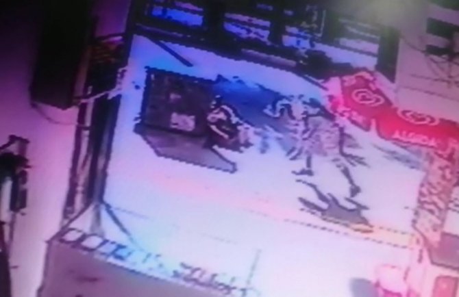 Engelli Bandına Ayağı Takılan Yaşlı Turist Yere Düşerek Yaralandı