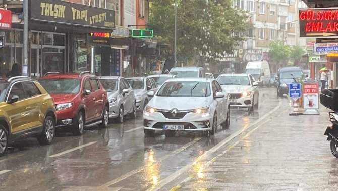 Balıkesir’de Kısa Süreli Sağanaklar