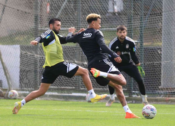 Beşiktaş Kondisyon Ve Taktik Çalıştı