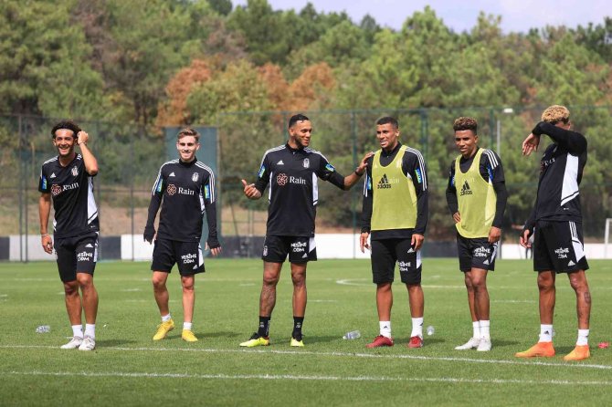 Beşiktaş Kondisyon Ve Taktik Çalıştı