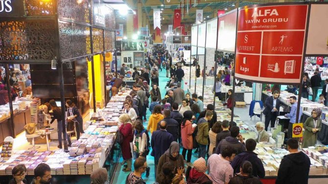Büyükşehir Belediyesi 5. Kitap Fuarı Kapılarını Açıyor