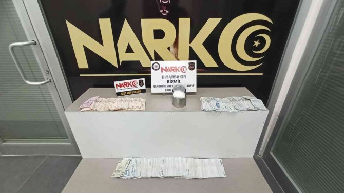 Sırt Çantasında Metamfetamin Taşıyan Kız Tutuklandı