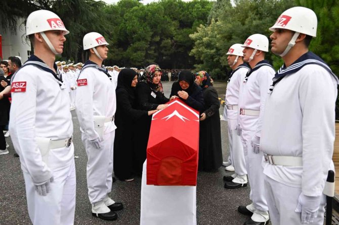 Şehit Sözleşmeli Er Enes Bıyık’ın Naaşı, Baba Ocağına Uğurlandı