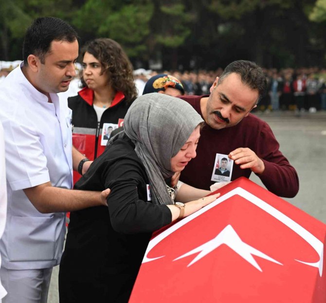 Şehit Sözleşmeli Er Enes Bıyık’ın Naaşı, Baba Ocağına Uğurlandı