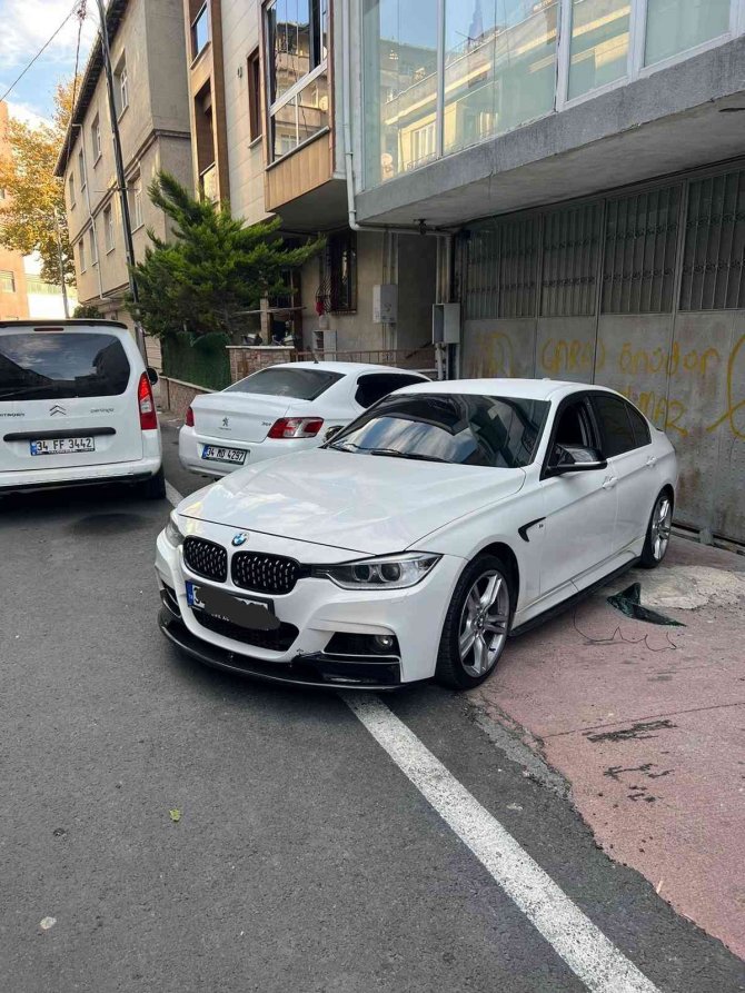 Sahibinin Yeni Aldığı Aracı Hırsızlar Soydu