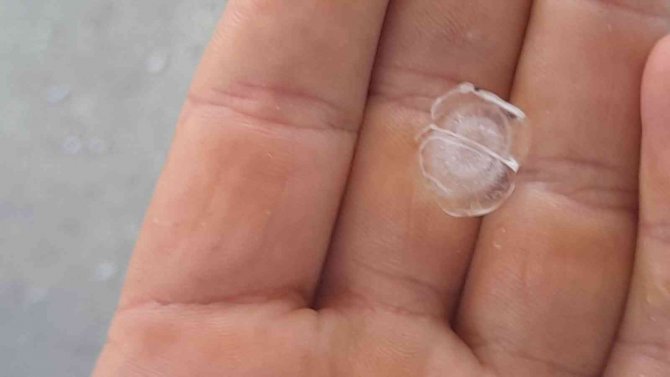 Önce Hortum Sonra Misket Büyüklüğünde Dolu Vurdu