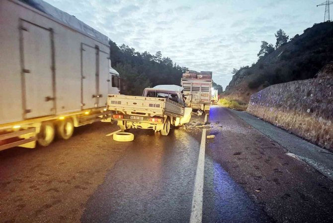 Köyceğiz-ortaca Karayolunda Kaza: 1 Ölü