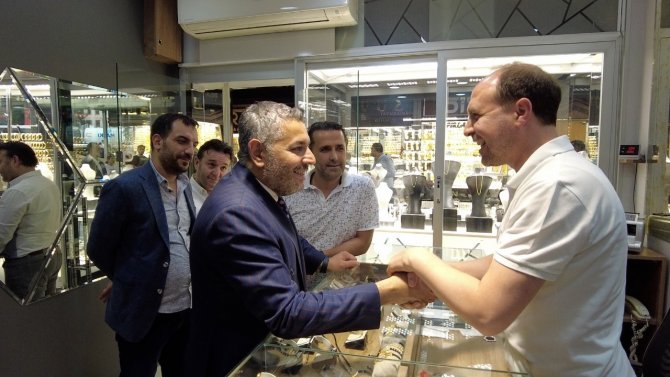 Sadıkoğlu, “Pusula Rengimiz Beyaz”