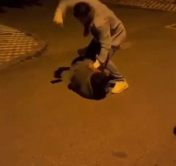 (Düzeltme) Sokak Ortasında Öldüresiye Dayak Atmıştı, Kendini Böyle Savundu