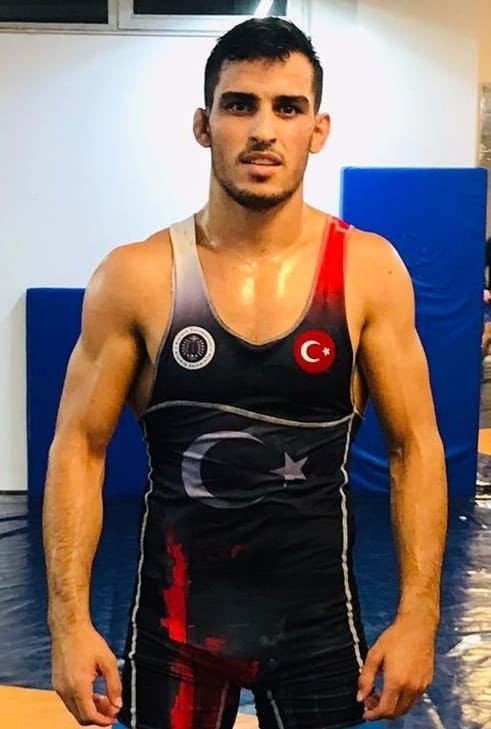 Büyükşehir’in Sporcusu Güreşte Dünya Şampiyonu Oldu