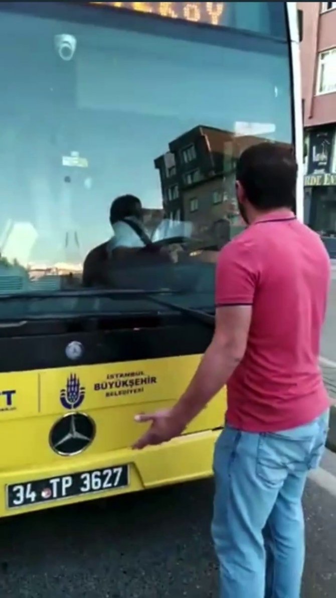 Sancaktepe’de İ̇ett Otobüsü Krizi: Önünü Kesip Güç Bela Bindiler