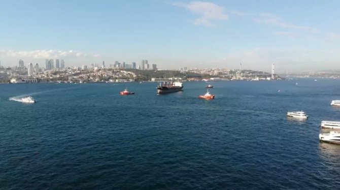 İ̇stanbul Boğazı’nda Arıza Yapan Kuru Yük Gemisi Ahırkapı’ya Çekilmeye Başlandı