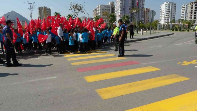 Yaya Geçitlerinde Sürücüler Uyarıldı