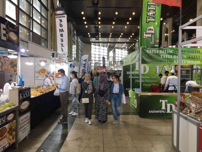 Acı İçeren En Tatlı Festival