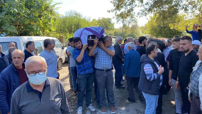 Arazi Kavgasında Hayatını Kaybeden 2 Kişi Toprağa Verildi