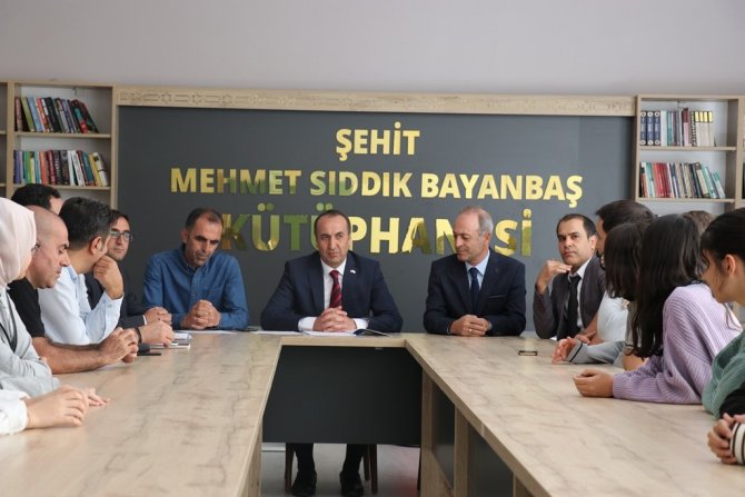 Bingöl’de Anadolu Mektebi Yazar Okumaları Projesi