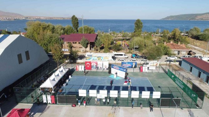 Tatvan Nemrut Krater Gölü Cup Ulusal Tenis Turnuvası Açılışı Yapıldı