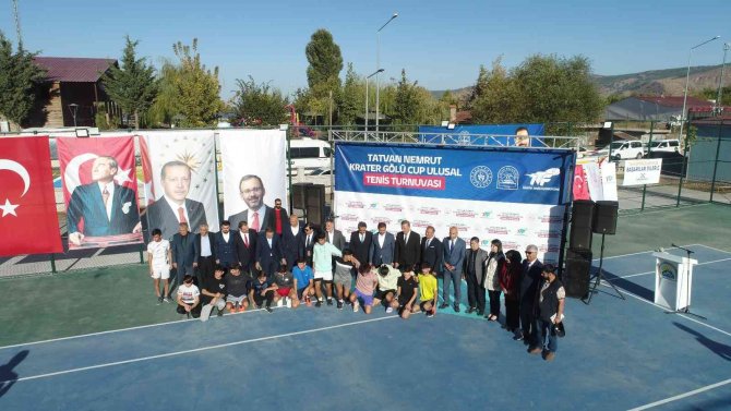 Tatvan Nemrut Krater Gölü Cup Ulusal Tenis Turnuvası Açılışı Yapıldı