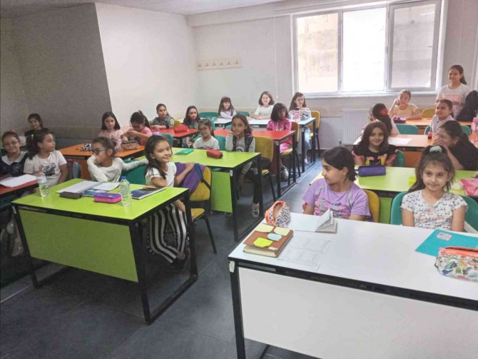 Kaymek Gençlik Merkezleri’nde Yeni Dönemin İlk Ders Zili Çaldı