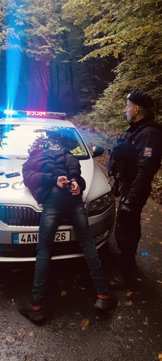 Çekya, Slovakya Sınırında Kontrollere Başladı