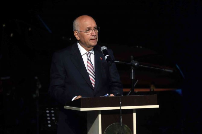 Turgut Özakman Yenimahalle’de Anıldı