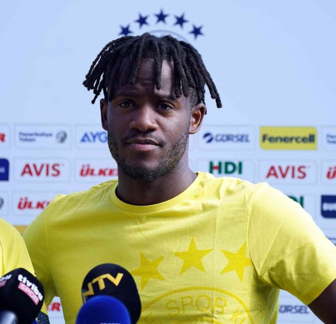 Michy Batshuayi: “Derbide Gol Atarsam Kendimi İyi Hissedeceğim”