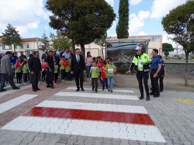 Hisarcık’ta “Yayalara Öncelik Duruşu, Hayata Saygı Duruşu” Etkinliği