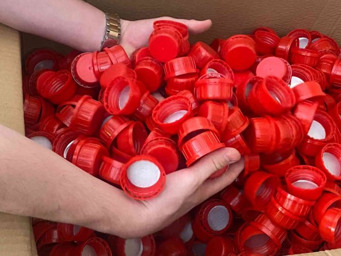 İ̇stanbul’da Sahte İçki Operasyonu: 11 Bin 830 Litre Etil Alkol Ele Geçirildi