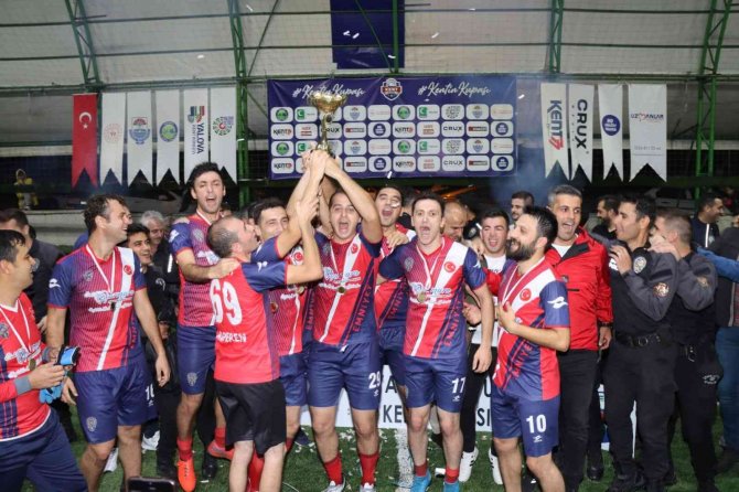 Kent Kupası Yalova Şehir Oyunları’nda Şampiyon Yalova Emniyeti 2 Oldu