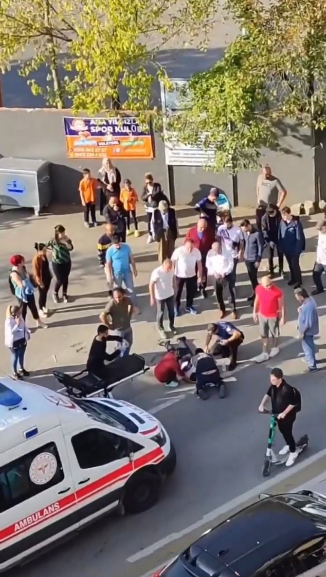 Maltepe’de Su Almak İçin Yolun Karşısına Geçen Öğrenciye Araba Çarptı