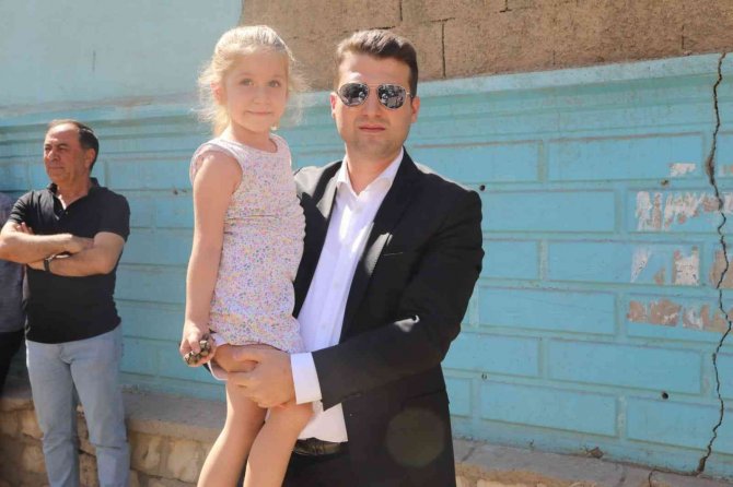 Kızıltepe’de “Yayalara Öncelik Duruşu, Hayata Saygı Duruşu” Etkinliği