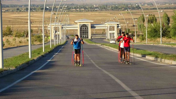 Kayaklı Koşu Milli Takımı, Dünya Ve Avrupa Şampiyonalarına Muş’ta Hazırlanıyor
