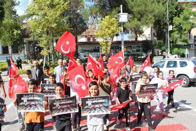 Osmaneli’nde ’Yayalara Öncelik Duruşu, Hayata Saygı Duruşu’ Uygulaması