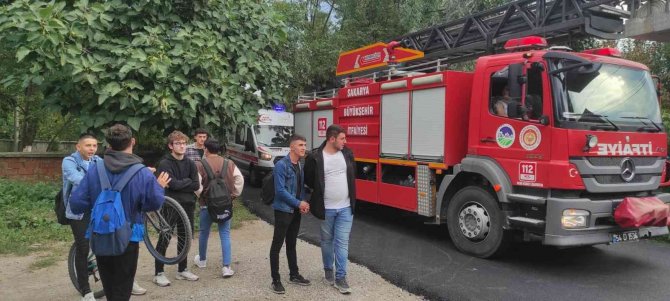 Öğrencilerin Dikkati Yangının Büyümesini Önledi