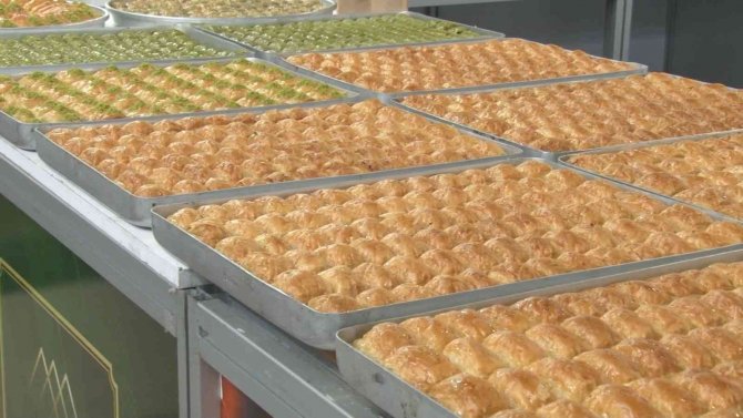 Acı İçeren En Tatlı Festival