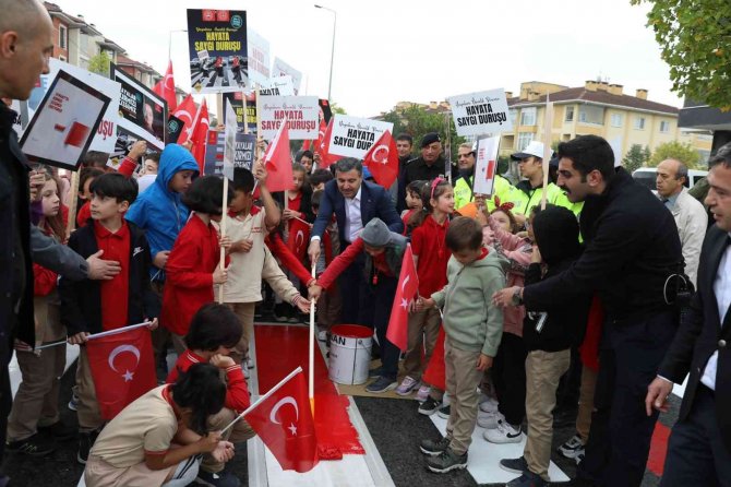 Yayalara Öncelik Duruşu, Hayata Saygı Duruşu’ Etkinliği Yapıldı