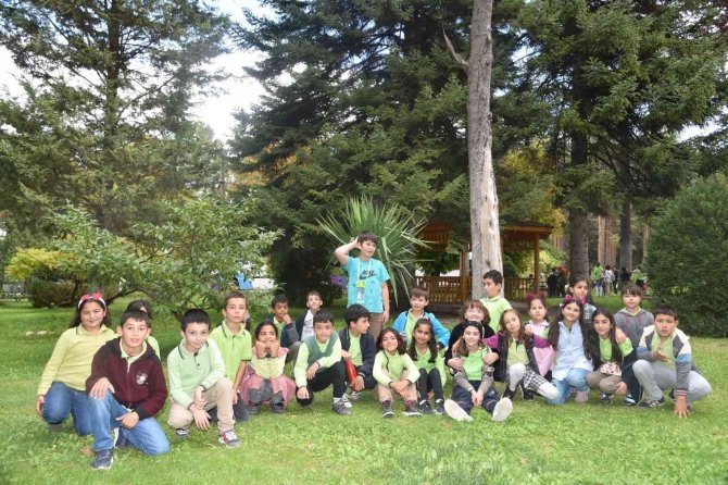 Minik Öğrenciler Kayaç Parkını Gezdi