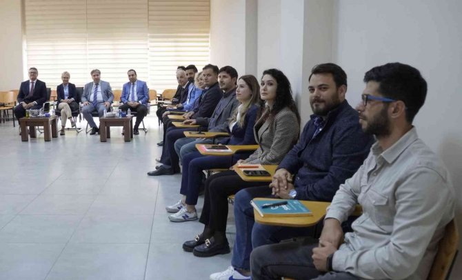 Yalova Üniversitesi Spor Bilimleri Fakültesi’ne Bu Yıl 12 Milli Sporcu Kayıt Yaptırdı