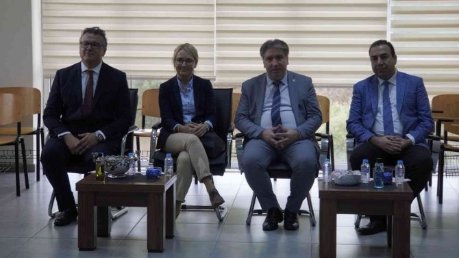 Yalova Üniversitesi Spor Bilimleri Fakültesi’ne Bu Yıl 12 Milli Sporcu Kayıt Yaptırdı