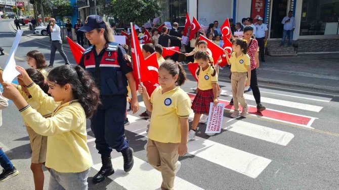 Yayalara Öncelik Duruşu, Hayata Saygı Duruşu