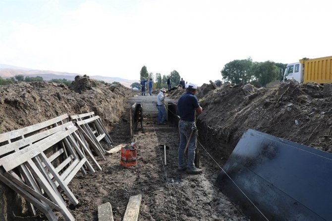 Taşlıçay’da 3 Köye Can Suyu Olacak Su Kanalında Sona Yaklaşıldı