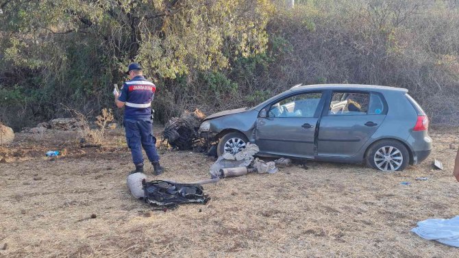 Anayoldan Çıkan Otomobil, Tarlaya Uçtu